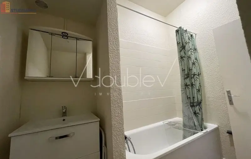 Studio meublé 19m² Lille 59800 - Meublé, 2e étage - Photo 2