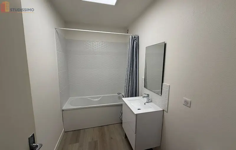 Studio 30m² Lille 59000 - 4e étage, lumineux - Photo 12