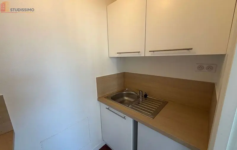 Studio 30m² Lille 59000 - 4e étage, lumineux - Photo 9