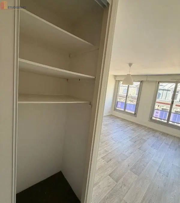 Studio 30m² Lille 59000 - 4e étage, lumineux - Photo 7