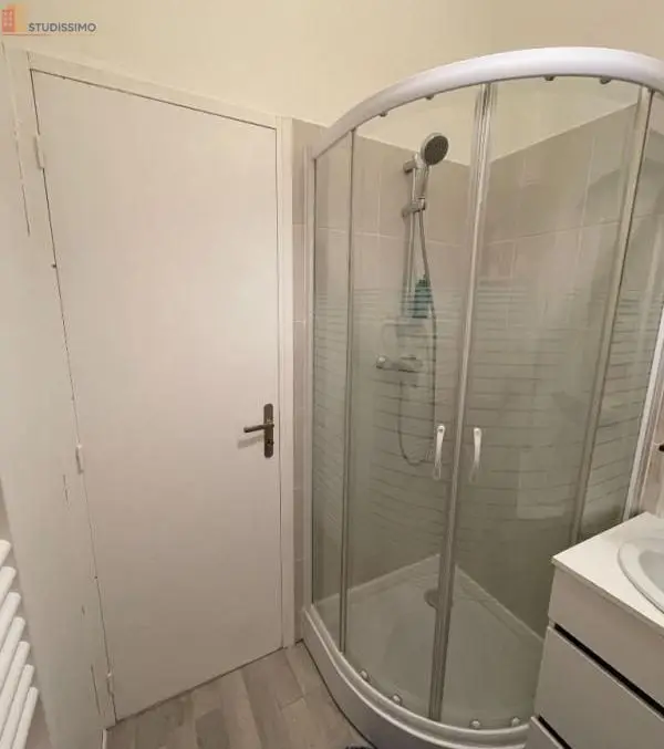 Studio meublé 20m² Lille 59000 - Meublé, DPE D - Photo 2