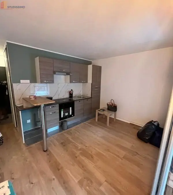 Studio 27m² Lille 59000 - Meublé, DPE D - Photo 4