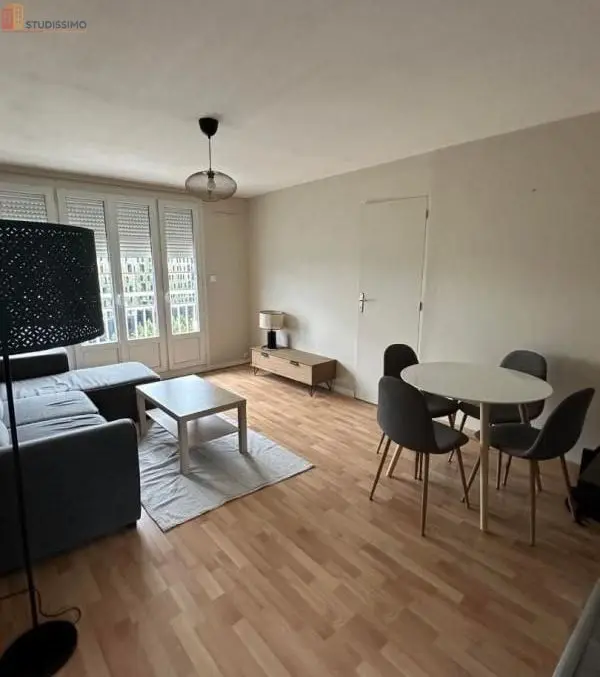 Studio meublé 10m² Lille 59800 - Meublé, étage élevé - Photo 4