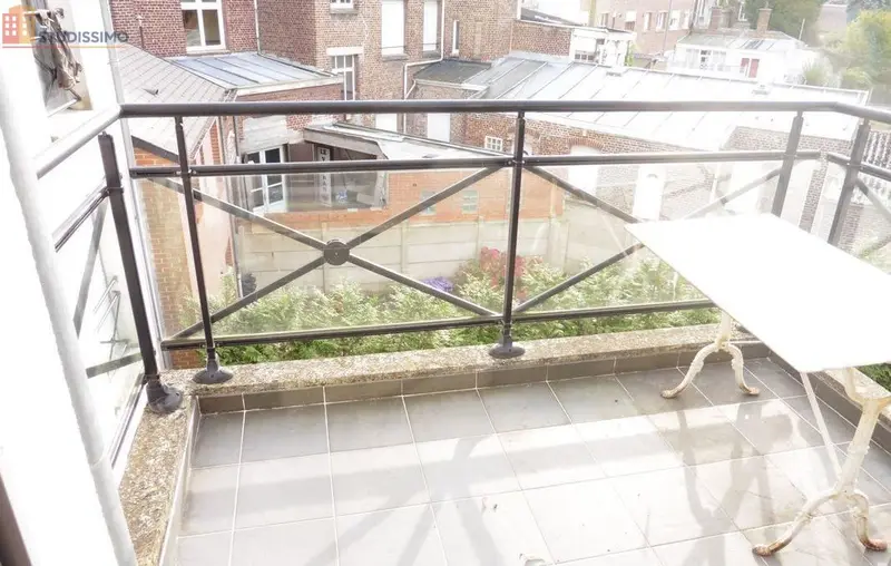 Studio meublé 21m² Valenciennes - Lumineux, 2e étage - Photo 7