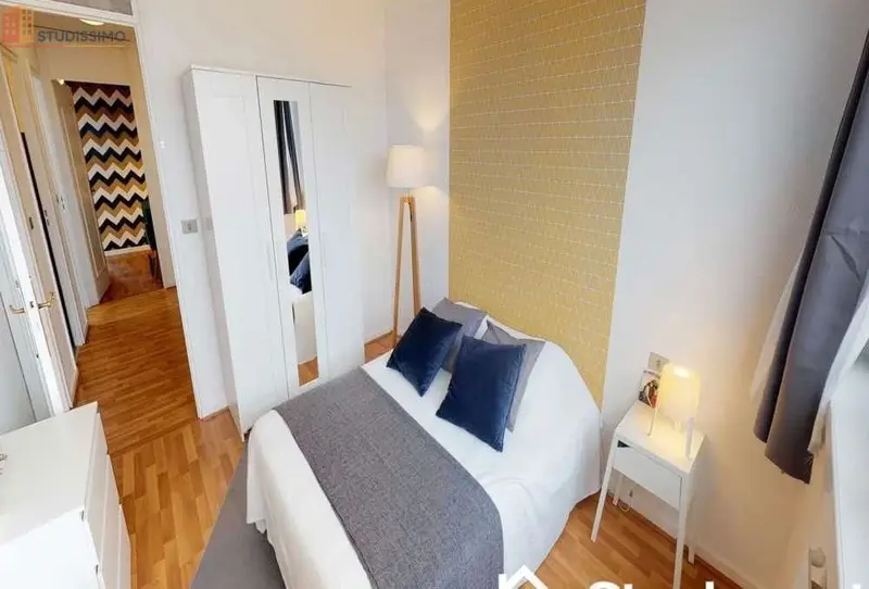 Studio meublé 11m² Lille 59800 - Lumineux, en étage élevé - Photo 3