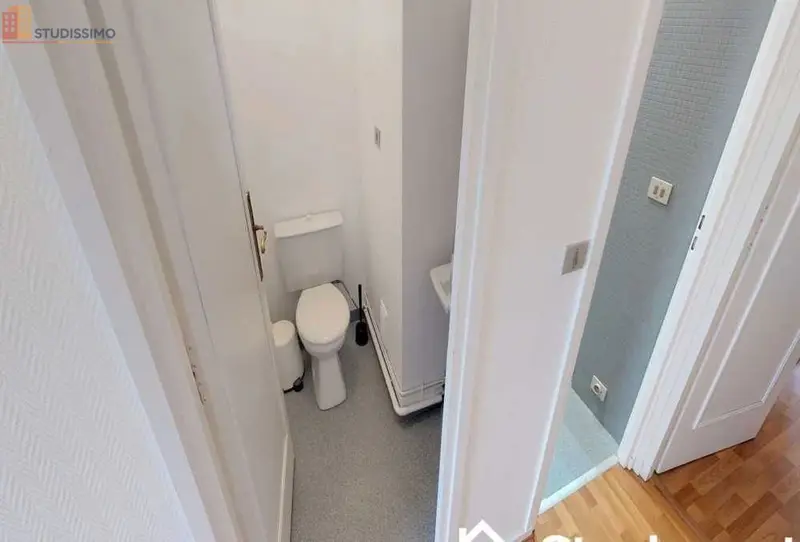 Studio meublé 11m² Lille 59800 - Lumineux, en étage élevé - Photo 1