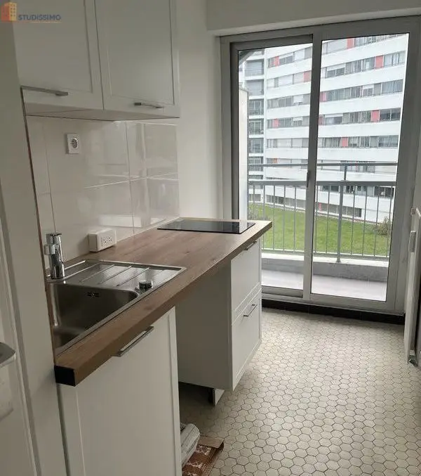 Studio 32m² Lille 59800 - Avec parking, proche catho - Photo 2