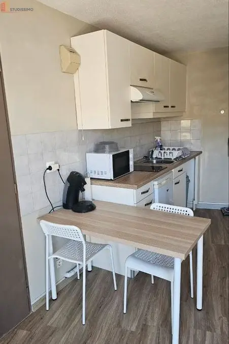 Studio 21m² Oyonnax 01100 - Photo 2