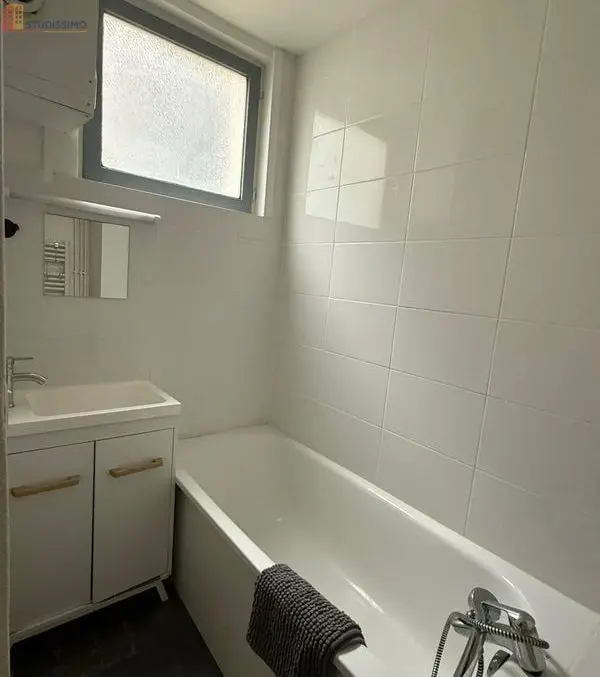 Studio meublé 17m² Lille centre - Mezzanine, lumineux - Photo 2