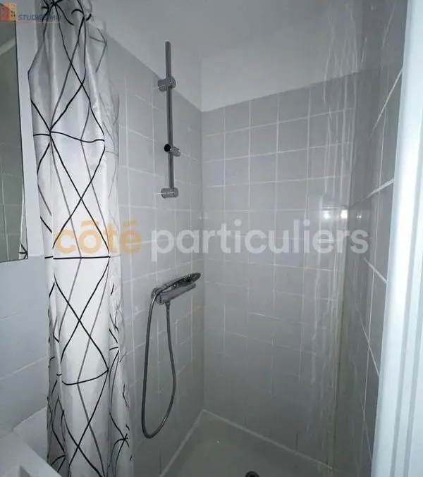 Studio meublé 12m² Lille 59000 - Meublé, DPE D - Photo 3