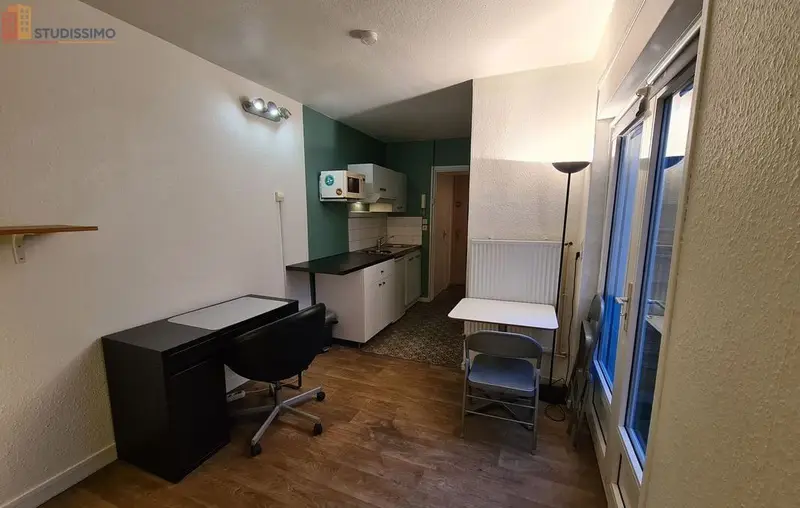 Studio meublé 18m² Lille centre - Cour privative, meublé - Photo 2