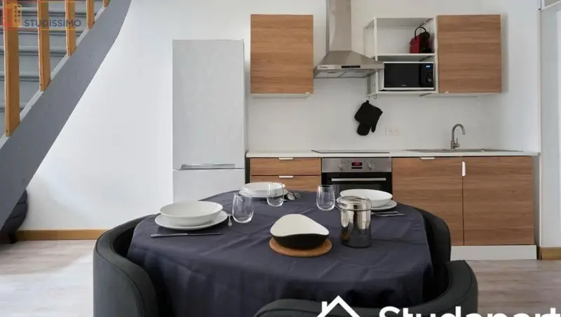 Studio meublé 10m² Tourcoing - Calme, meublé - Photo 12