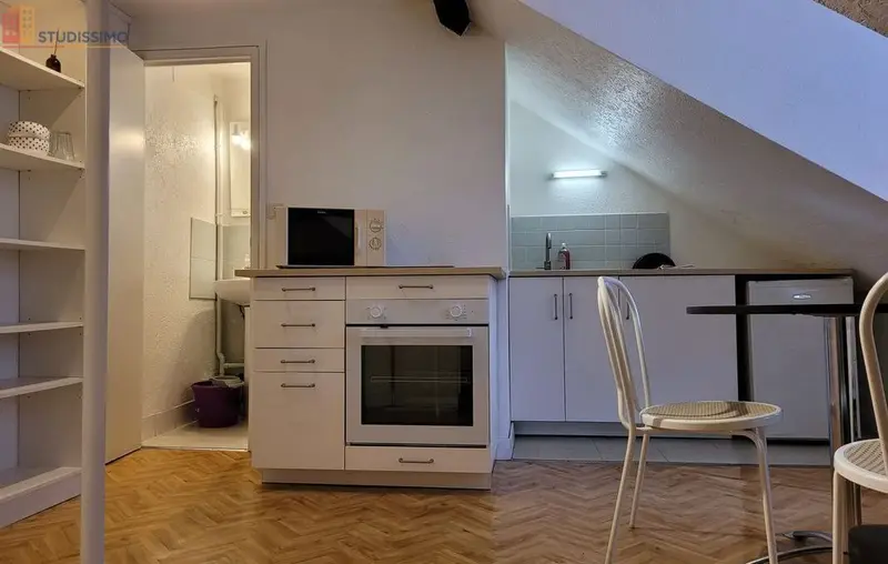 Studio 15m² Vichy - 2e étage, bon rendement - Photo 2