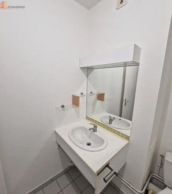 Studio 28m² Lille 59800 - Meublé, étage élevé - Photo 4
