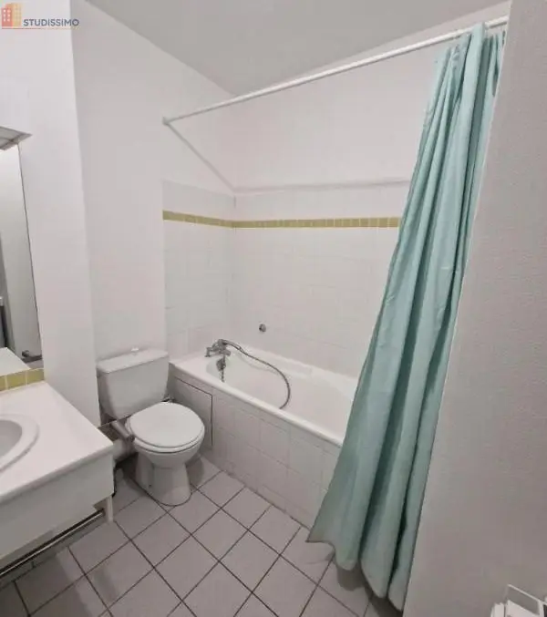Studio 28m² Lille 59800 - Meublé, étage élevé - Photo 2