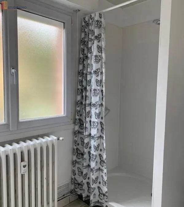 Studio meublé 11m² Lille 59800 - Meublé, calme - Photo 2