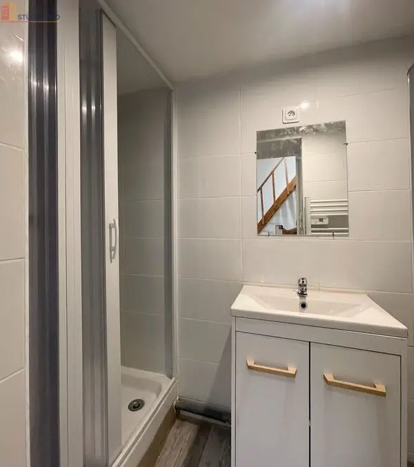 Studio meublé 24m² Roubaix 59100 - Mezzanine, proche Condition Publique - Photo 1