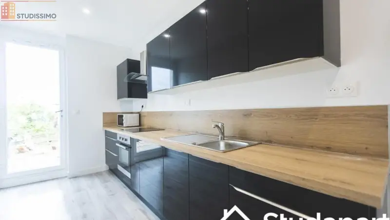 Studio meublé 19m² Lille centre - Calme, lumineux - Photo 3