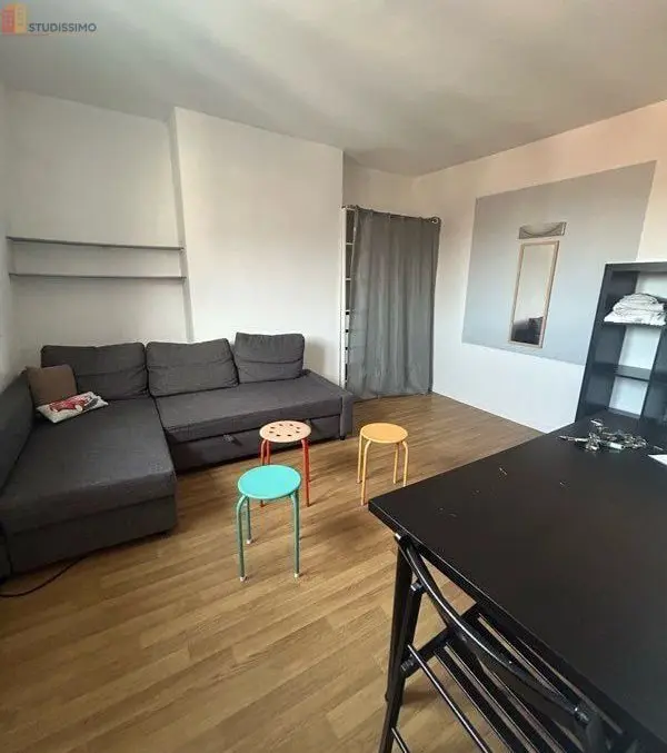 Studio meublé 20m² Lille 59800 - Lumineux, dernier étage - Photo 3