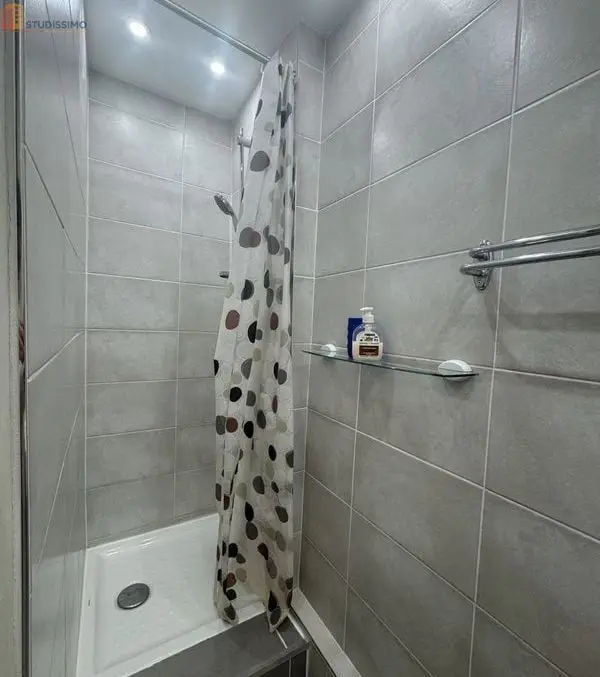 Studio 35m² Barcelonnette - Étage élevé, lumineux - Photo 2
