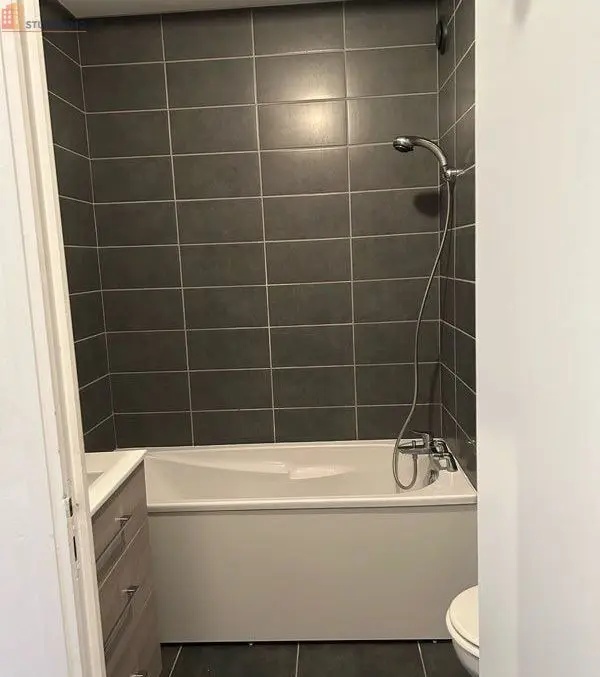 Studio 28m² Lille 59800 - Non meublé, 3e étage - Photo 1