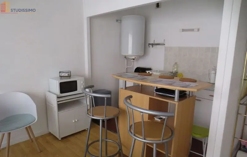 Studio meublé 30m² Lille centre - Parking, proche JB Lebas - Photo 4