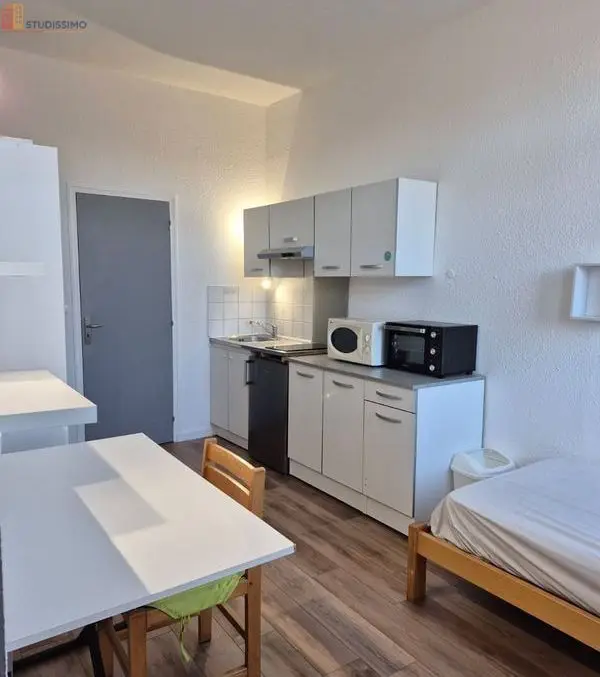 Studio meublé 18m² Lille 59800 - Meublé, lumineux - Photo 1