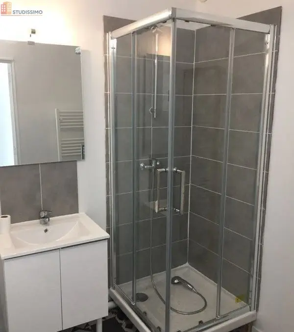 Studio meublé 25m² Lille 59800 - Lumineux, mezzanine - Photo 2