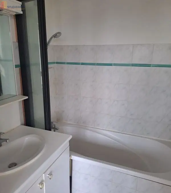 Studio 34m² Marcq-en-Baroeul - Lumineux, meublé - Photo 4