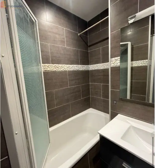 Studio 35m² Lille Flandres - Meublé, vue Église Saint-Maurice - Photo 1