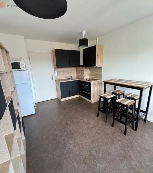 Studio meublé 31m² Aulnoy-lez-Valenciennes - Meublé, 1er étage - Photo 2