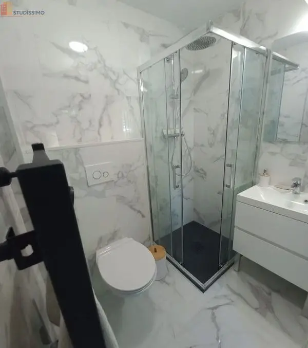 Studio meublé 24m² Lille - Rénové, parking couvert - Photo 1