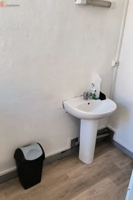 Studio meublé 12m² Lille 59800 - Proche métro, lumineux - Photo 2
