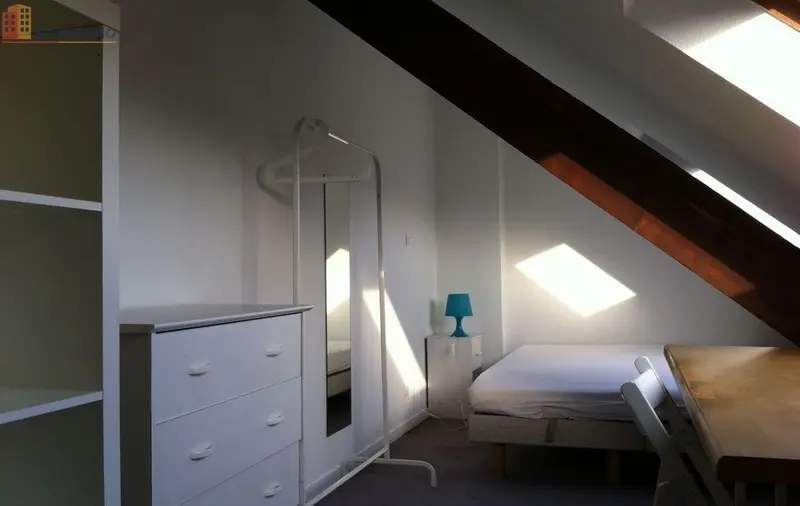 Studio 19m² Lille centre - Meublé, au 3e étage - Photo 4