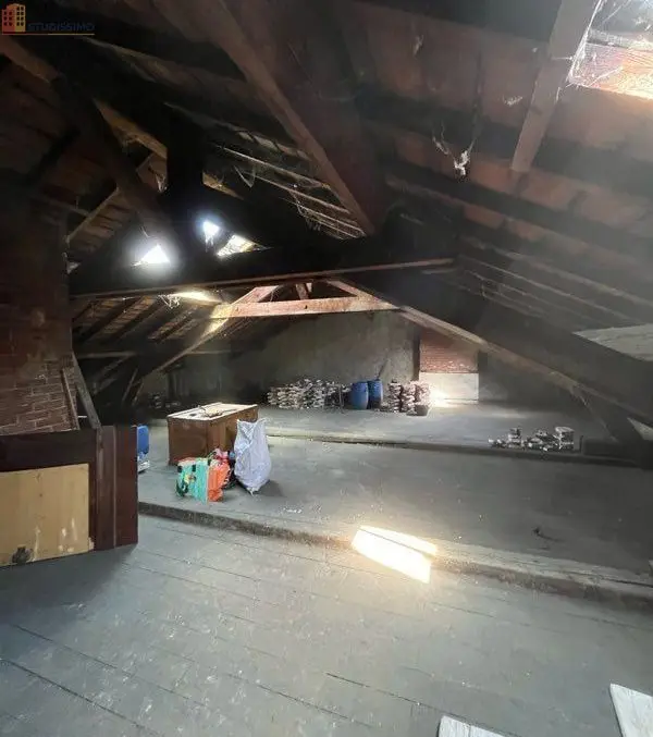Studio 100m² Annonay 07100 - À aménager, dernier étage - Photo 1