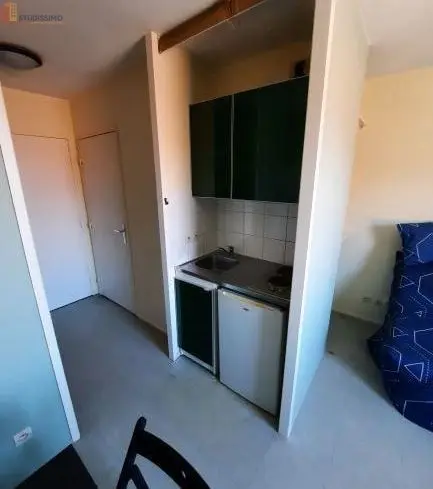 Studio meublé 18m² Lille 59000 - Calme, résidence étudiante - Photo 3