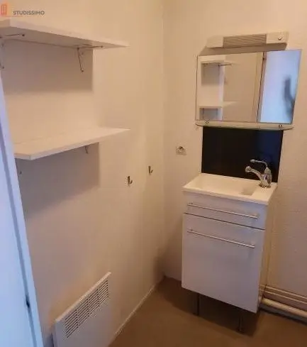 Studio meublé 18m² Lille 59000 - Calme, résidence étudiante - Photo 2