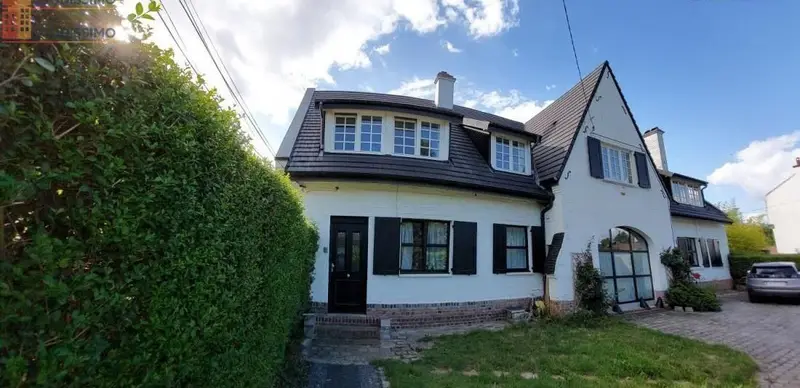 Studio meublé 16m² Marcq-en-Baroeul - Vue sur jardin - Photo 4