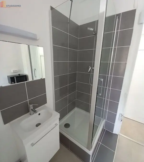 Studio meublé 15m² Lille 59800 - Proche La Catho, disponible - Photo 1