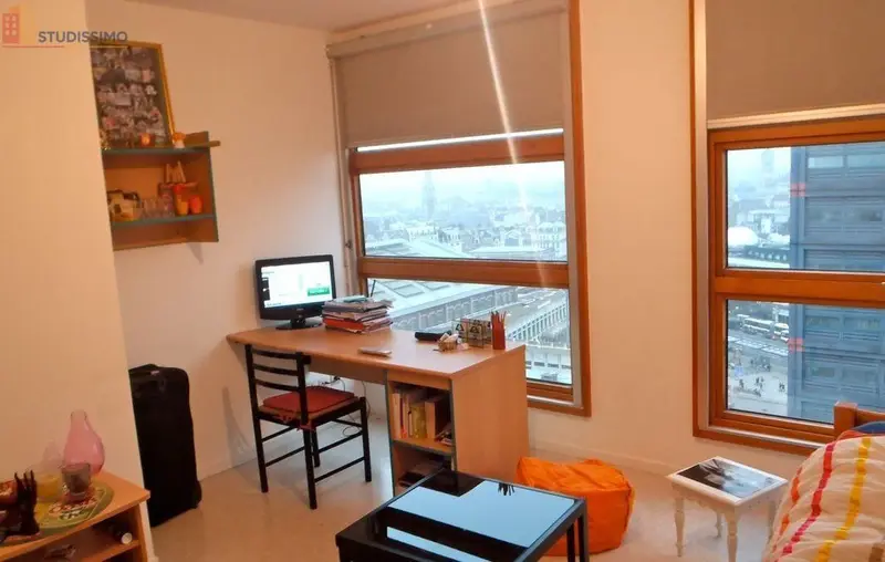 Studio 22m² Lille 59800 - Meublé, étage élevé - Photo 4
