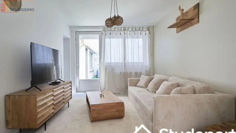 Studio meublé 9m² Lille 59000 - Meublé, lumineux - Photo 1