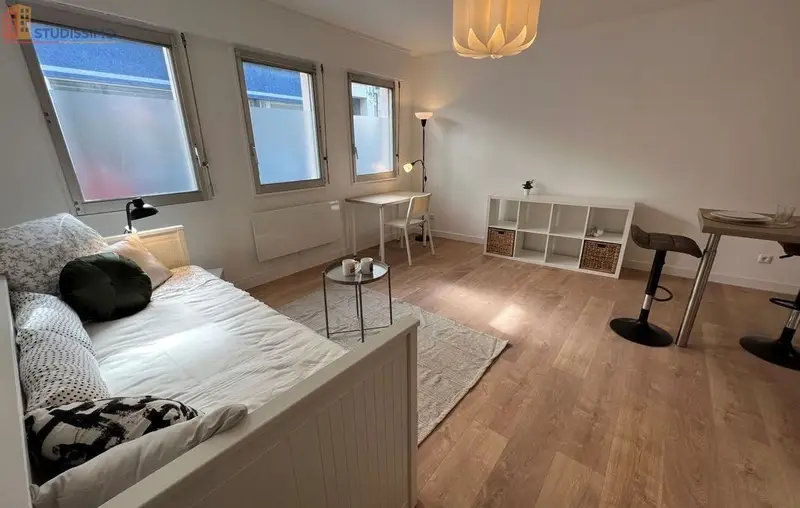 Studio meublé 30m² Cambrai centre-ville - Décoré, lumineux - Photo 3