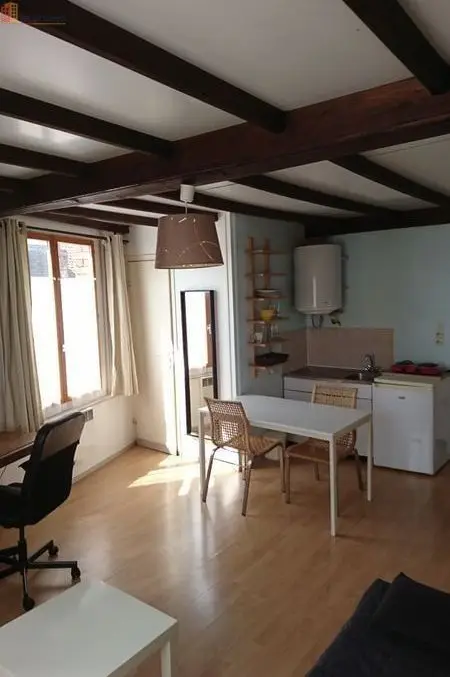 Studio meublé 23m² Vieux-Lille - Calme, étage 2 - Photo 4