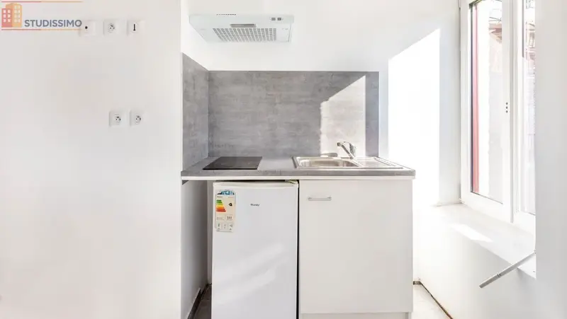 Studio 15m² Roubaix 59100 - Meublé, étage 2/3 - Photo 3