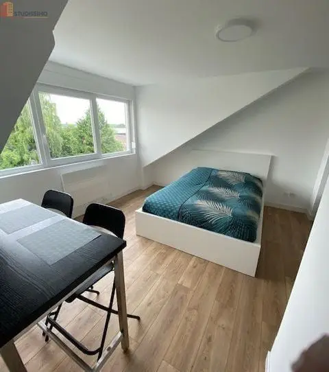 Studio meublé 17m² Valenciennes - Proche centre, calme - Photo 1