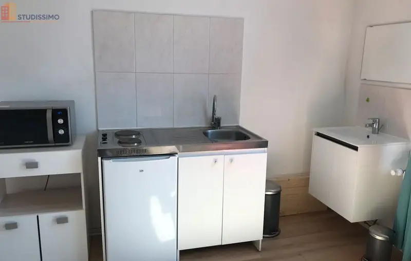 Studio meublé 15m² Lille 59800 - Lumineux, proche métro - Photo 2