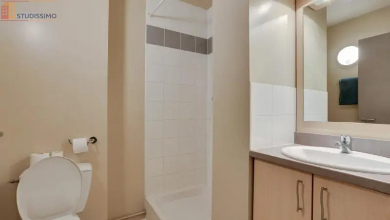 Studio meublé 18m² Lille 59000 - Meublé, au 3e étage - Photo 3