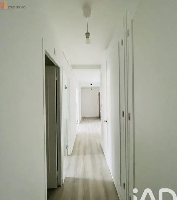 Studio 44m² Saint-Julien-les-Villas - Lumineux, 2e étage - Photo 3