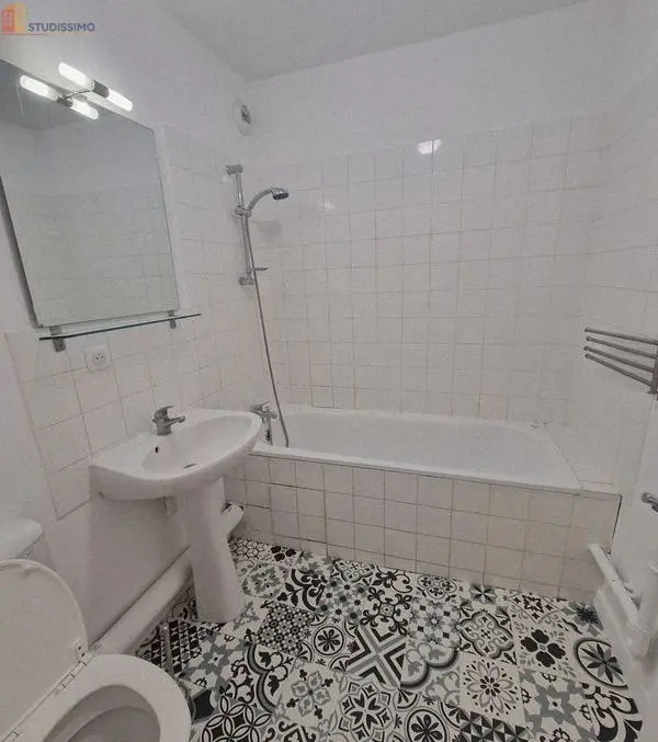 Studio 40m² Lille centre - Lumineux, mezzanine - Photo 4