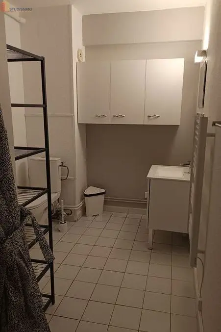 Studio meublé 23m² Lille 59800 - Meublé, 3e étage - Photo 2